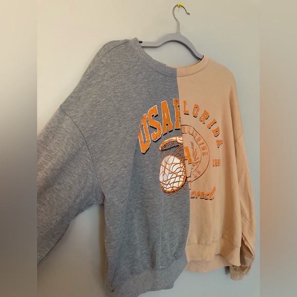 Shein Graphic Crewneck - Picture 3 of 5